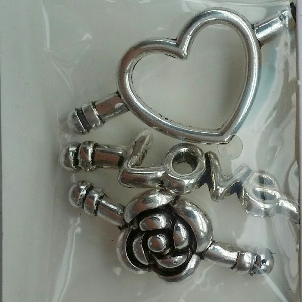 LOVE Joiner Charms 4.5mm