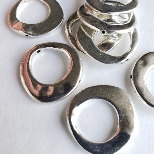 Organic Circle Charm Large